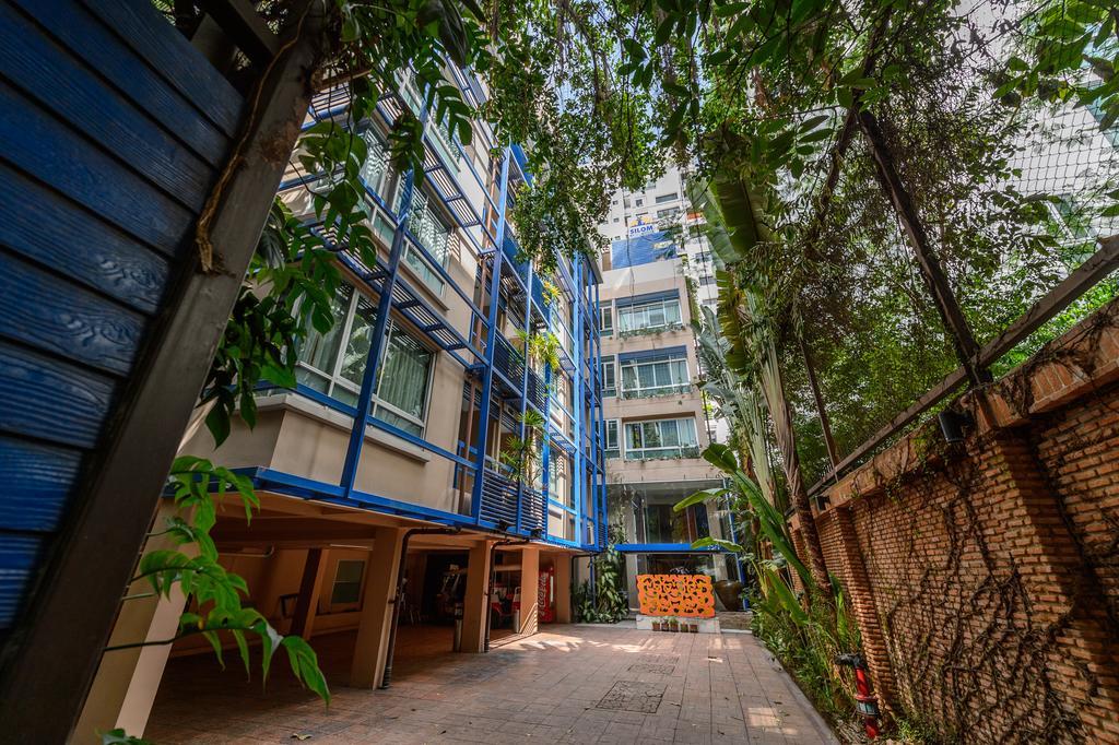 Silom Convent Garden - Sha Extra Plus Banguecoque Exterior foto
